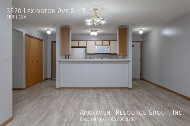 Photo - 3520 Lexington Ave S Unidad 7