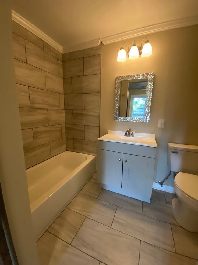 Building Photo - 323 The Plaza Unit 323 The Plaza 3