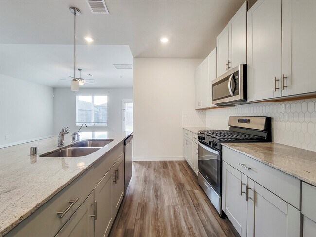 Photo - 18731 Frost Ridge Dr