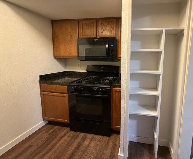 4107 Avondale Ave Unit 104-W