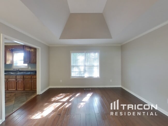 Photo - 146 Abbey Rd