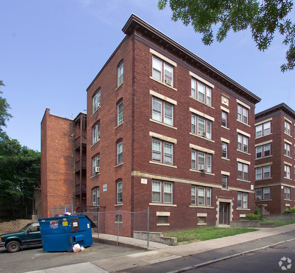 Springfield Gardens - Springfield Gardens Apartments