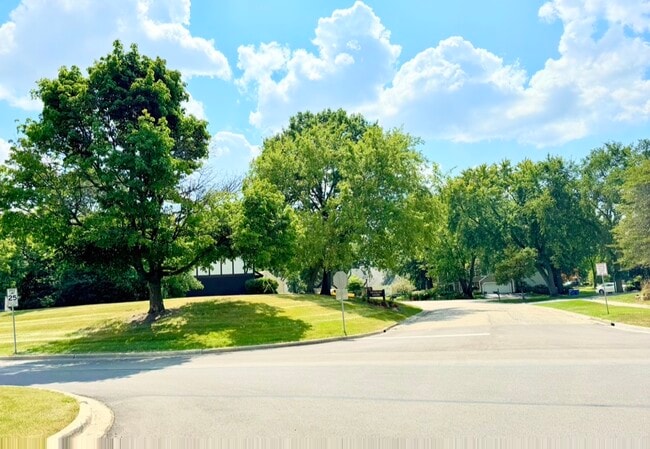 Photo - 61 Southgate Course