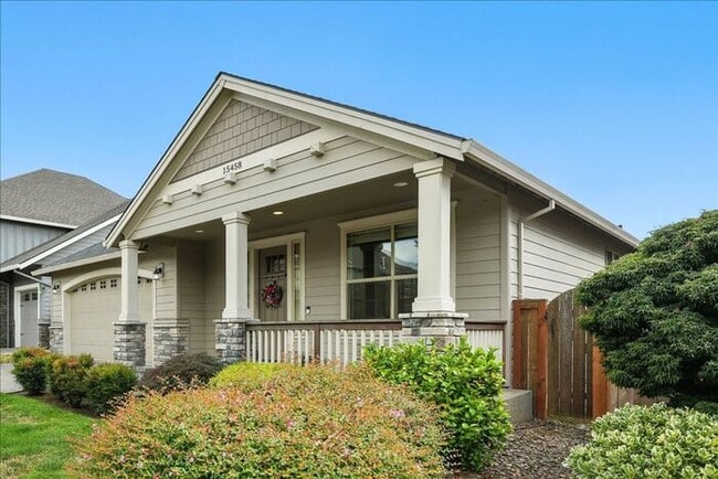 Photo - Elegant 3-Bedroom Fully Furnished Home wit...