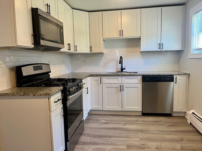 Photo - Rehabbed 2 Bedroom In Prime Lake Bluff Location - Pet Friendly - Free Parking! Unit A