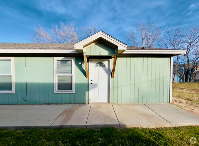 Building Photo - 209 36th St Unit A Rental