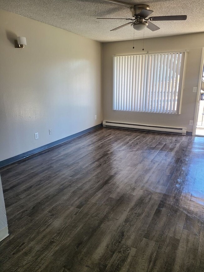 Photo - **MOVE IN SPECIAL** $500 off the rent Come and apply today!! Unidad 328
