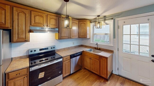 Photo - 107 A Chester St