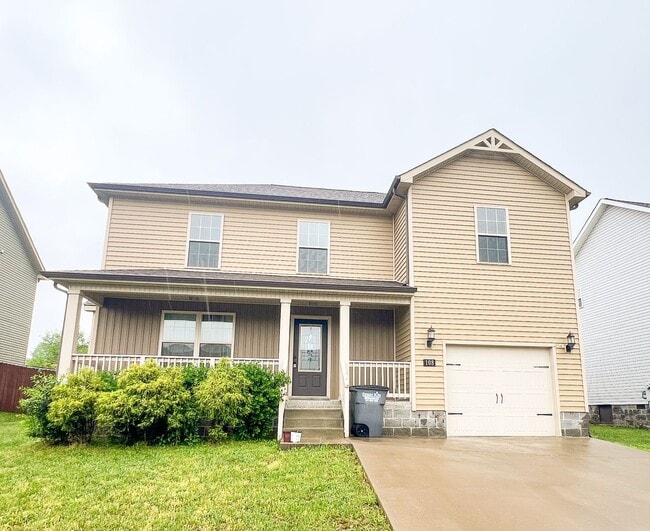 4 Bedroom 3 Bathroom Home - 4 Bedroom 3 Bathroom Home