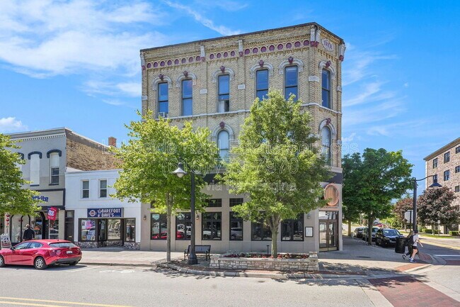 Photo - 100 Washington Ave Unit 204