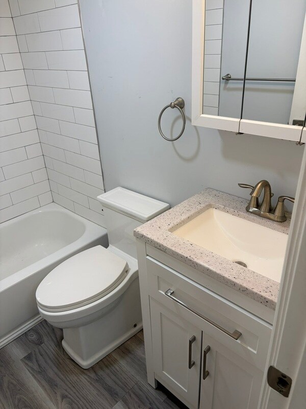 Photo - 906 Erdner Ave