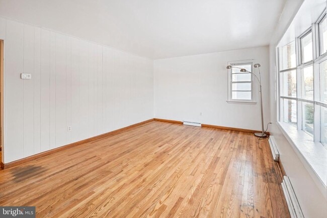 Photo - 15 Carolina Ave