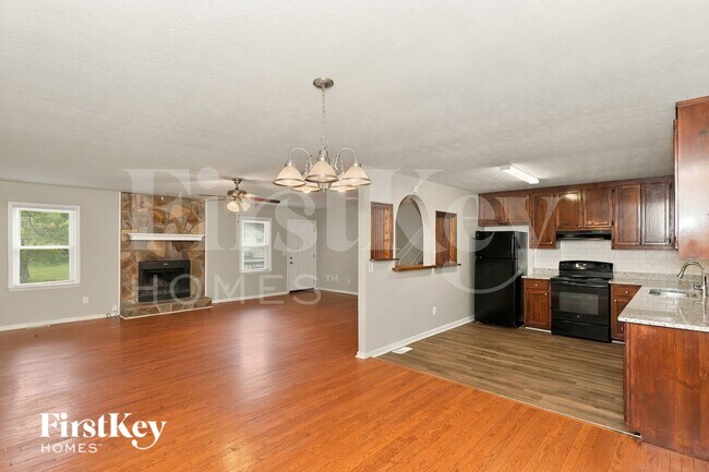 195 Freestone Dr