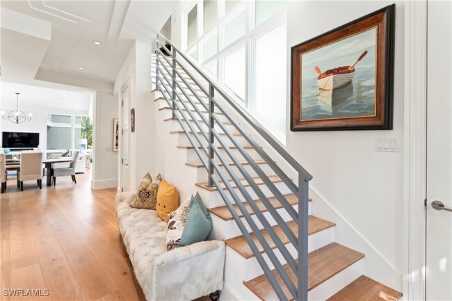 Photo - 12 6th St S