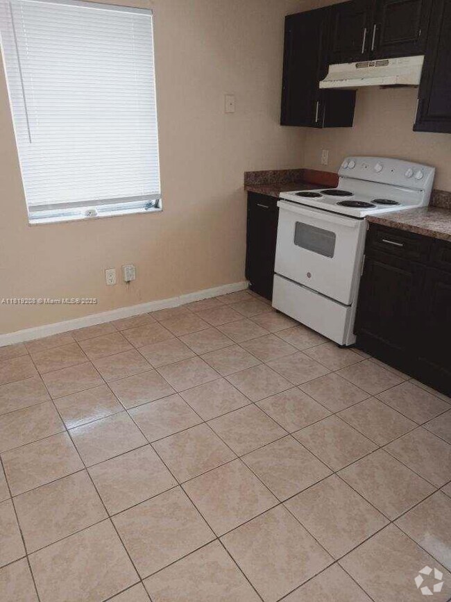 Building Photo - 1200 AC Evans St Unit 1 Rental