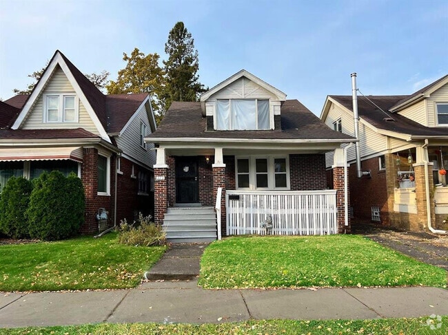 Building Photo - 273 Eastlawn St Rental
