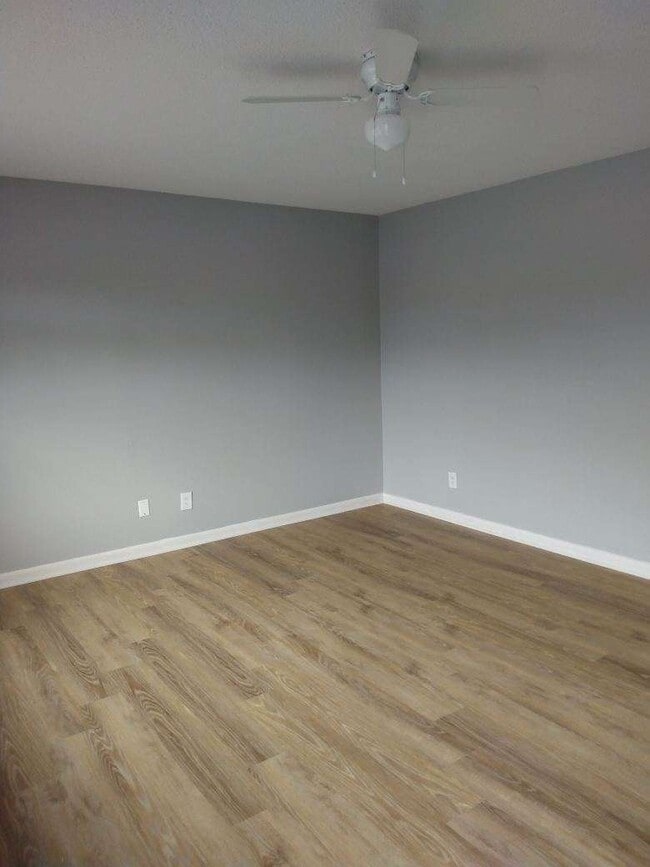 Photo - Pirate Cove Apartments 17-22 Unidad 18