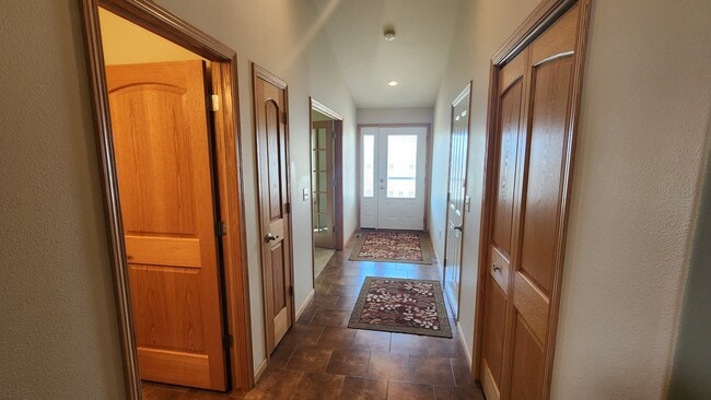 Photo - 1329 Pinecrest Ln Unit 1329 Pinecrest Ln.