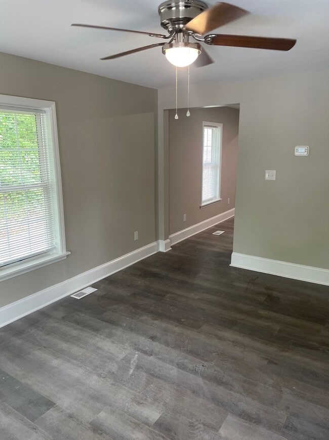 Photo - 1612 N Jackson Ave