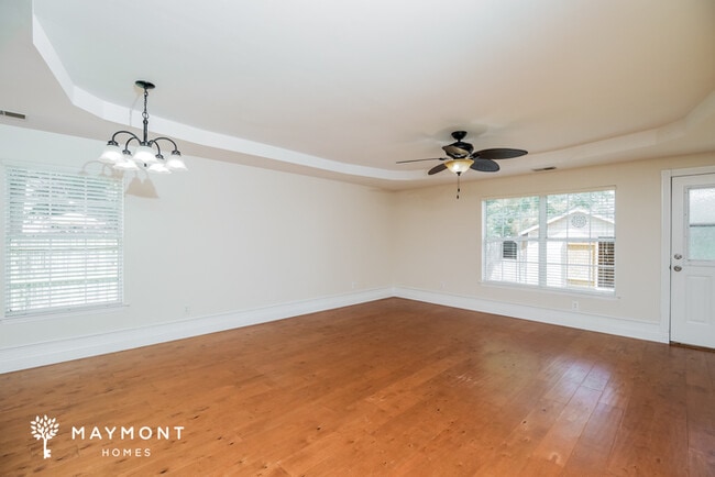 Photo - 324 Cohen Cir