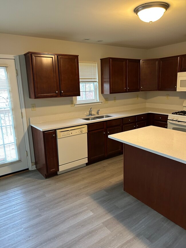 Photo - 56 N Chestnut Dr