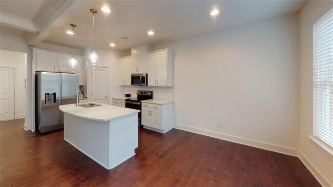 Building Photo - 2248 Mulsanne Dr