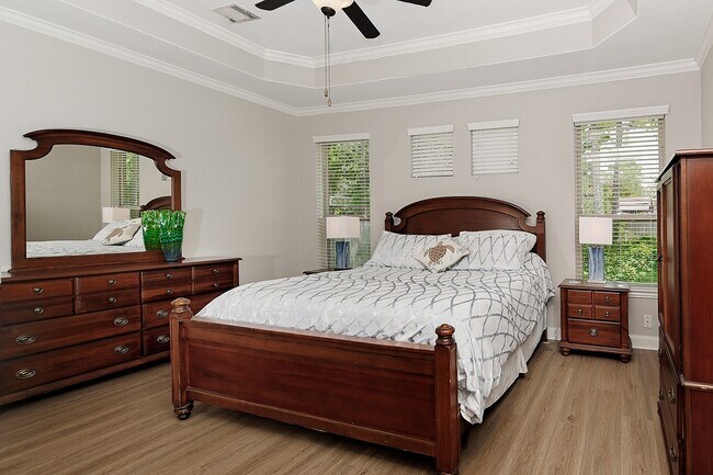 Photo - 47 Canoe Bend Dr