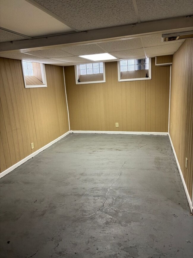 Photo - Euclid single home