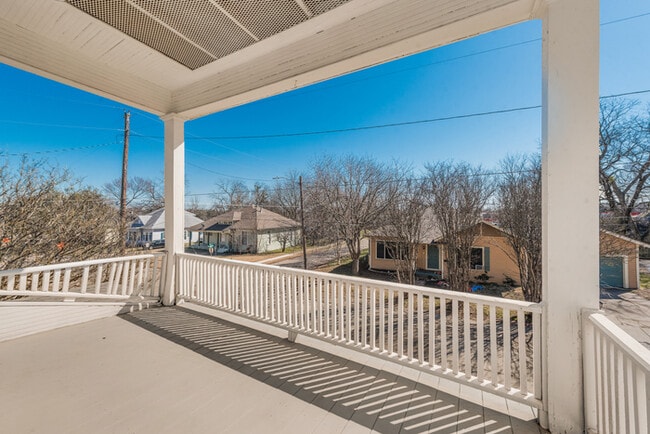 Photo - 1400 Ash St
