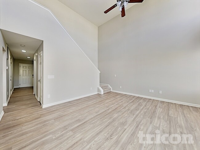 Photo - 2114 Lexington Ave