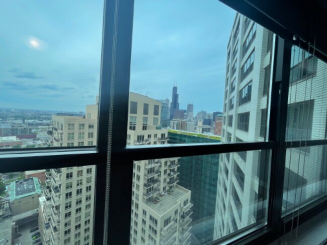 Photo - 1171 S Michigan Ave