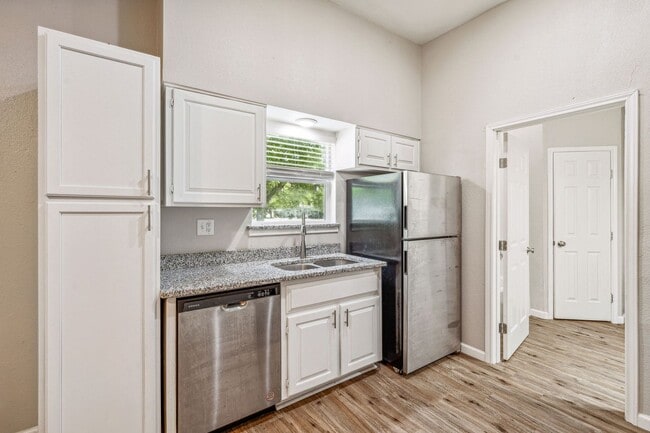 Photo - 778 N Belknap St Unidad 778 N. Belknap St. #101