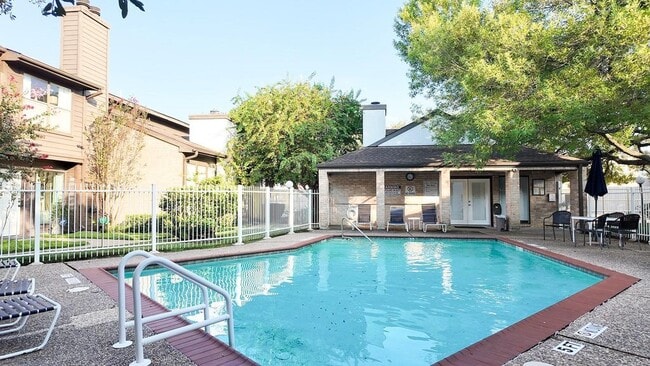 Building Photo - 8020 Braesmain Dr Unit HOUSTON-MED CENTER NRG RI