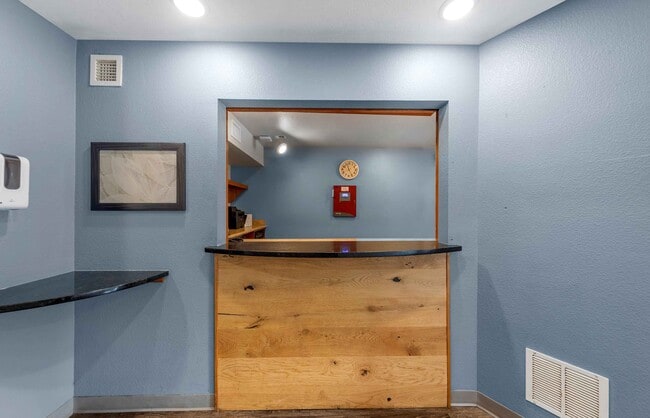 Photo - Furnished Studio-Birmingham - Bessemer