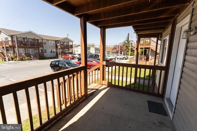 Photo - 516 Bay St Unit D-1