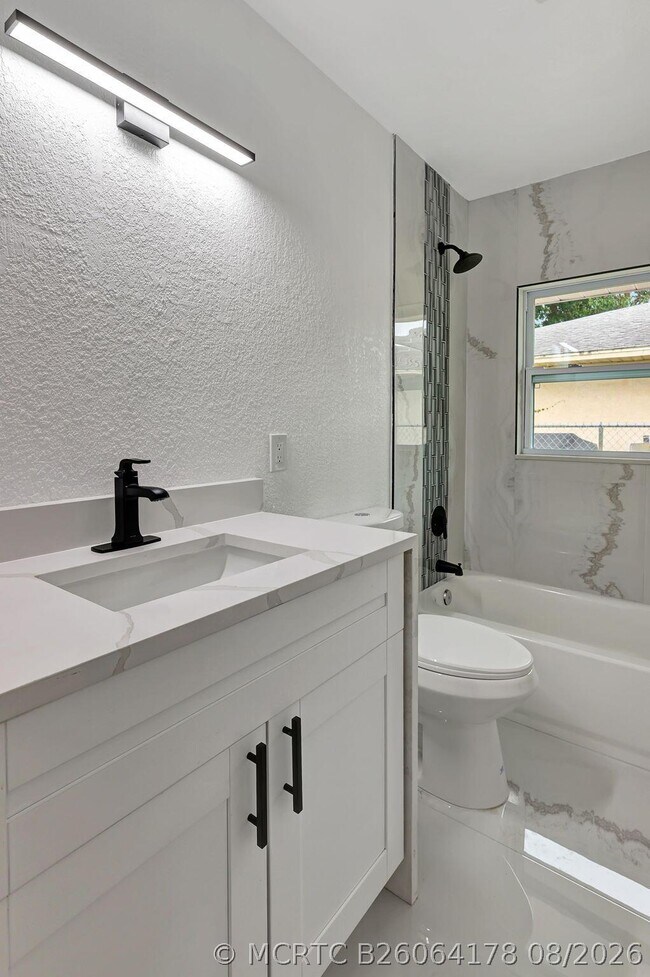 Photo - 1825 39th Ave
