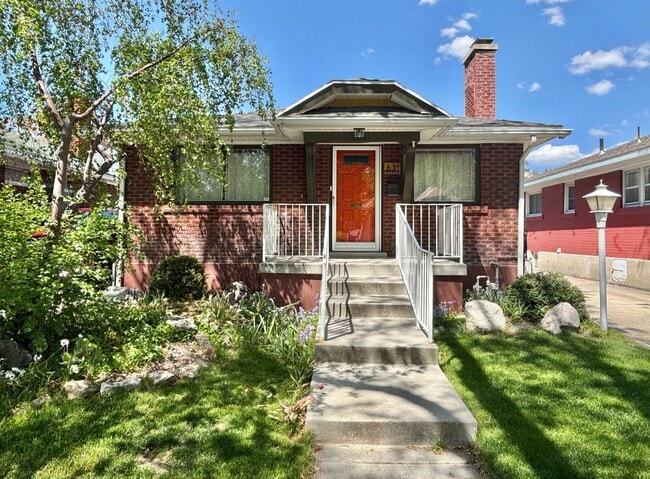 Photo - 631 Downington Ave S