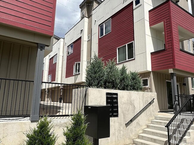 Building Photo - 1373 Knox Ct