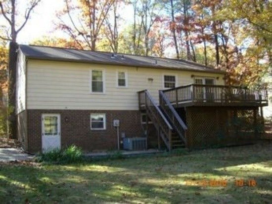 Photo - --APPLICATION PENDING CURRENTLY UNAVAILABLE-- 5 BR / 2.5 BA Split Level in Early Settlers Landing...