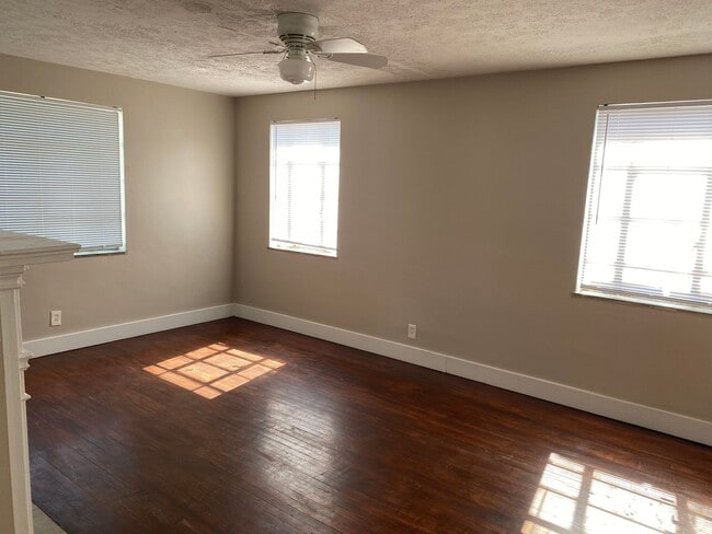 Photo - 1177-1177 1/2 Lilley Ave Unit 1177 1/2 Lilley Ave