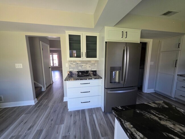 Photo - Spacious Town Home in Brighton Heights!