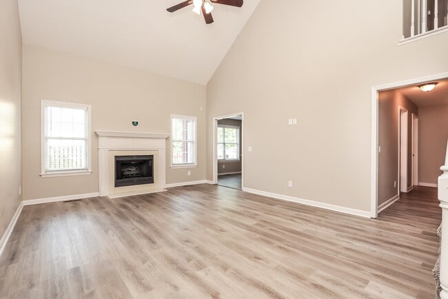 201 Jewell Ave
