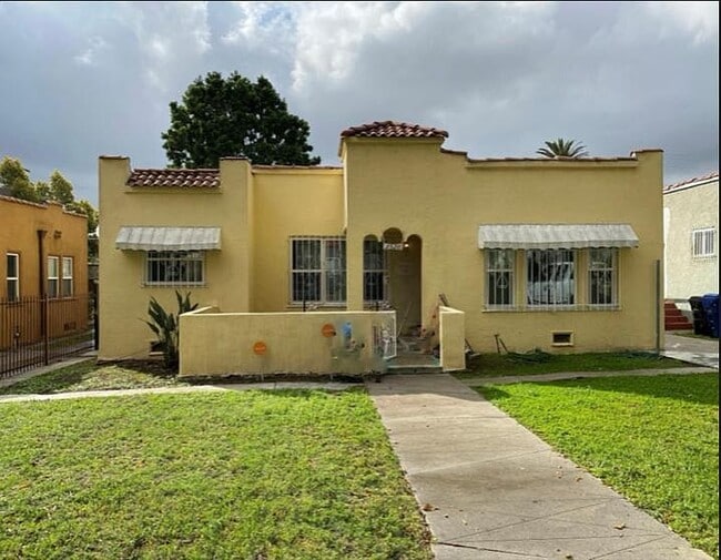 Building Photo - 3520 W 59th Pl Rental