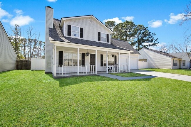Photo - Charming Cape Cod-Style Home with 4 Bedrooms in Savannah, GA
