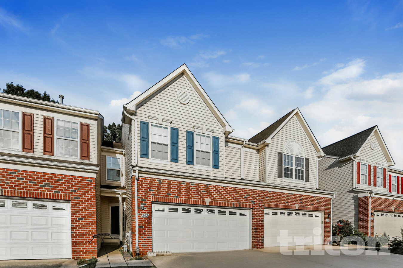 Photo - 202 Golden Eagle Way