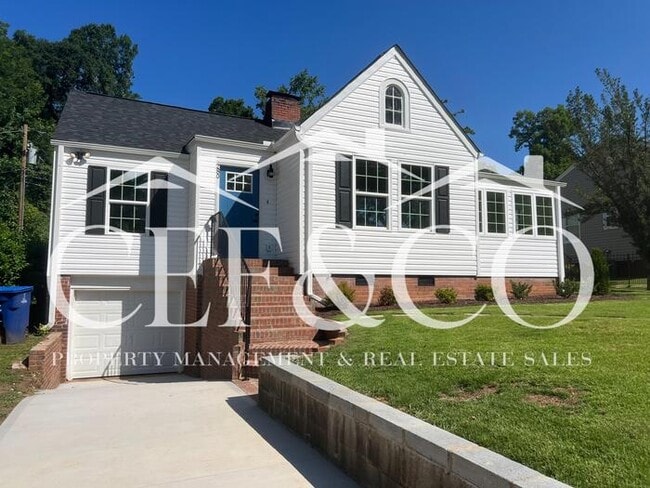 Photo - Spacious 3 bedroom home now available in Spartanburg!
