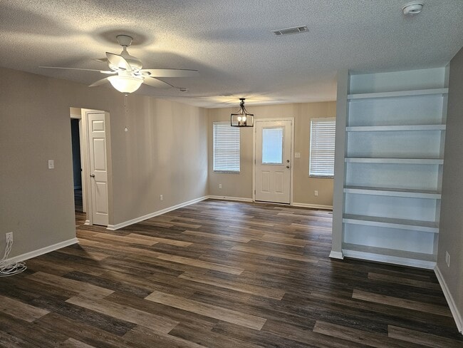 Photo - 2602 Davis Ave