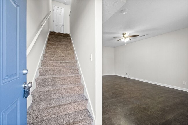Photo - 249 Executive Ave Unit 249-1B