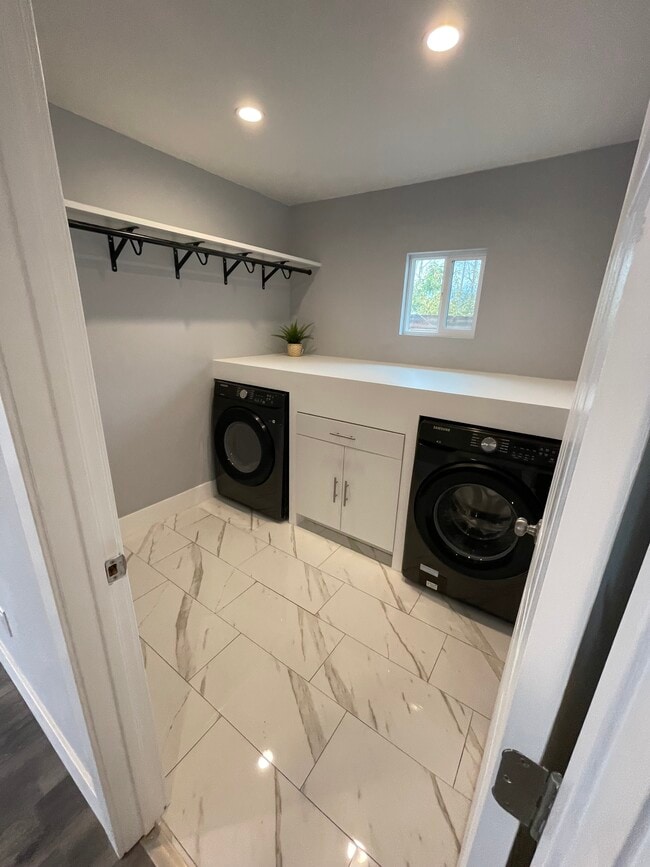 Photo - 13872 Weidner St