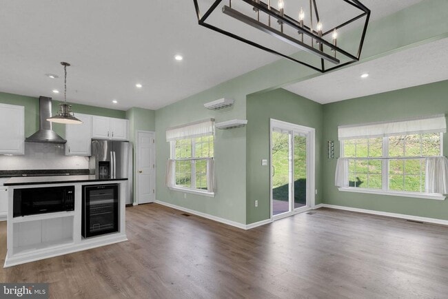 Photo - 8227 Moffat Run